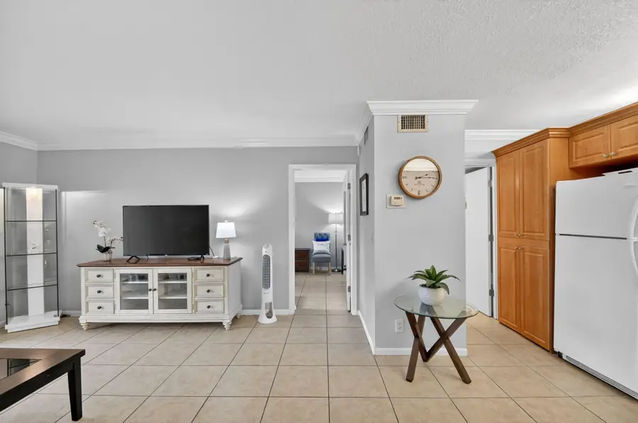 1108 Green Pine Boulevard #E1, West Palm Beach, FL 33409 - #2