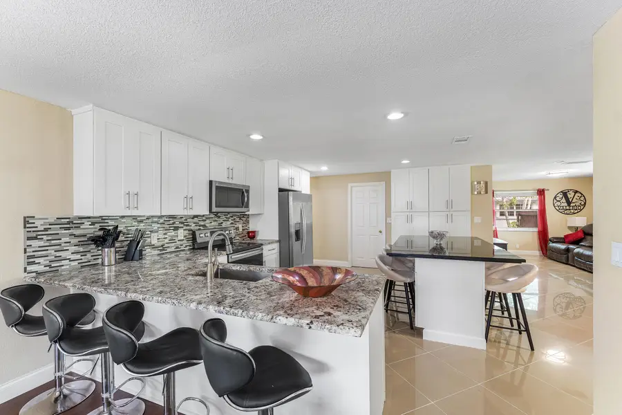 4025 NW 105th Avenue, Coral Springs, FL 33065 - #3