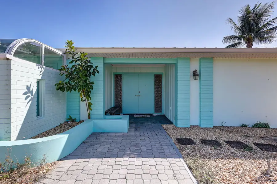 683 SE Harborview Drive, Port Saint Lucie, FL 34983 - #3