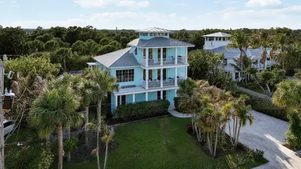 3392 NE Skyline Drive, Jensen Beach, FL 34957
