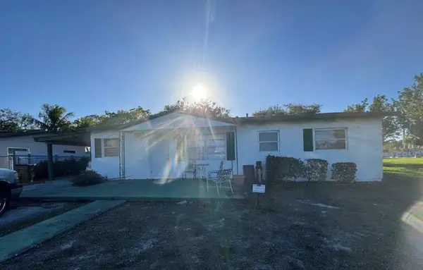 1041 SW 4th Terrace, Deerfield Beach, FL 33441