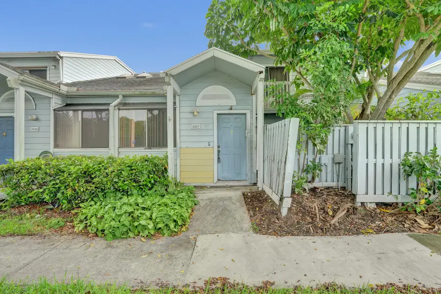 2027 Winners Circle, North Lauderdale, FL 33068 - #2