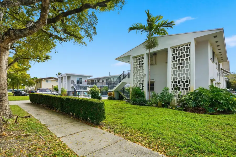 3510 Harrison Street #4, Hollywood, FL 33021 - #2