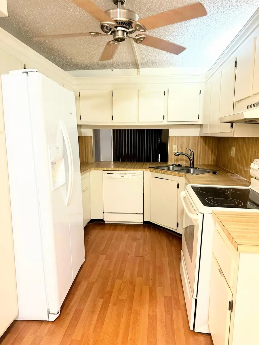 430 NW 214th Street #103, Miami Gardens, FL 33169 - #3