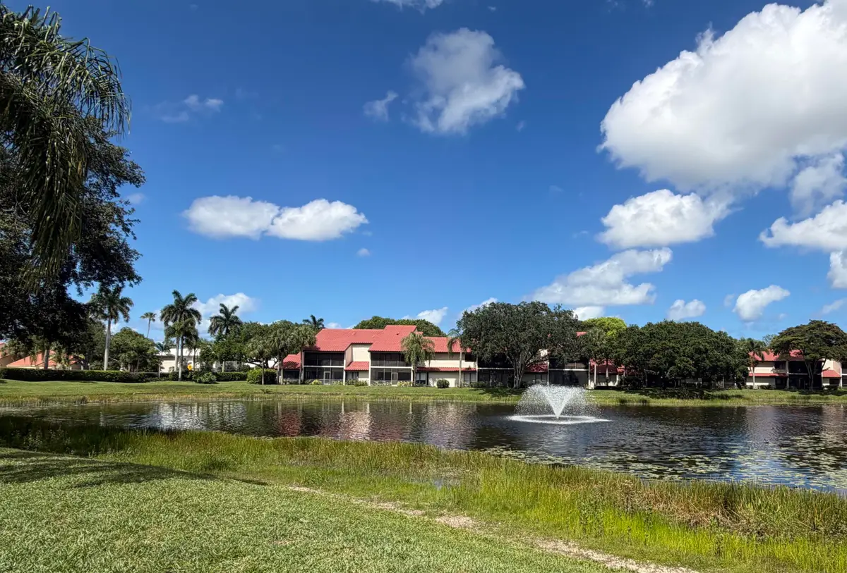 22 Lexington Lane W #D, Palm Beach Gardens, FL 33418 - #1