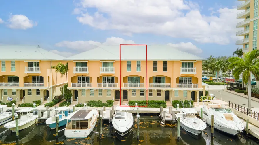 643 Casa Loma Boulevard, Boynton Beach, FL 33435 - #2