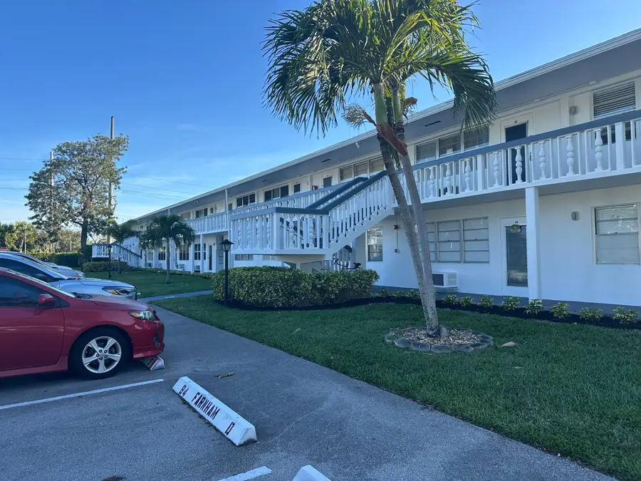 81 Farnham D #81, Deerfield Beach, FL 33442 - #3