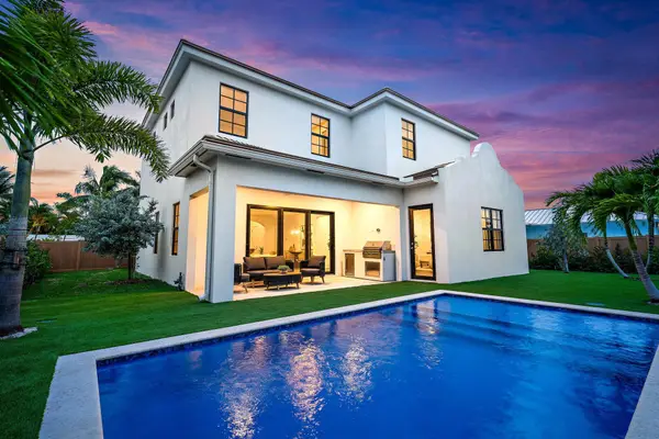 309 Cascade Lane, Palm Beach Shores, FL 33404