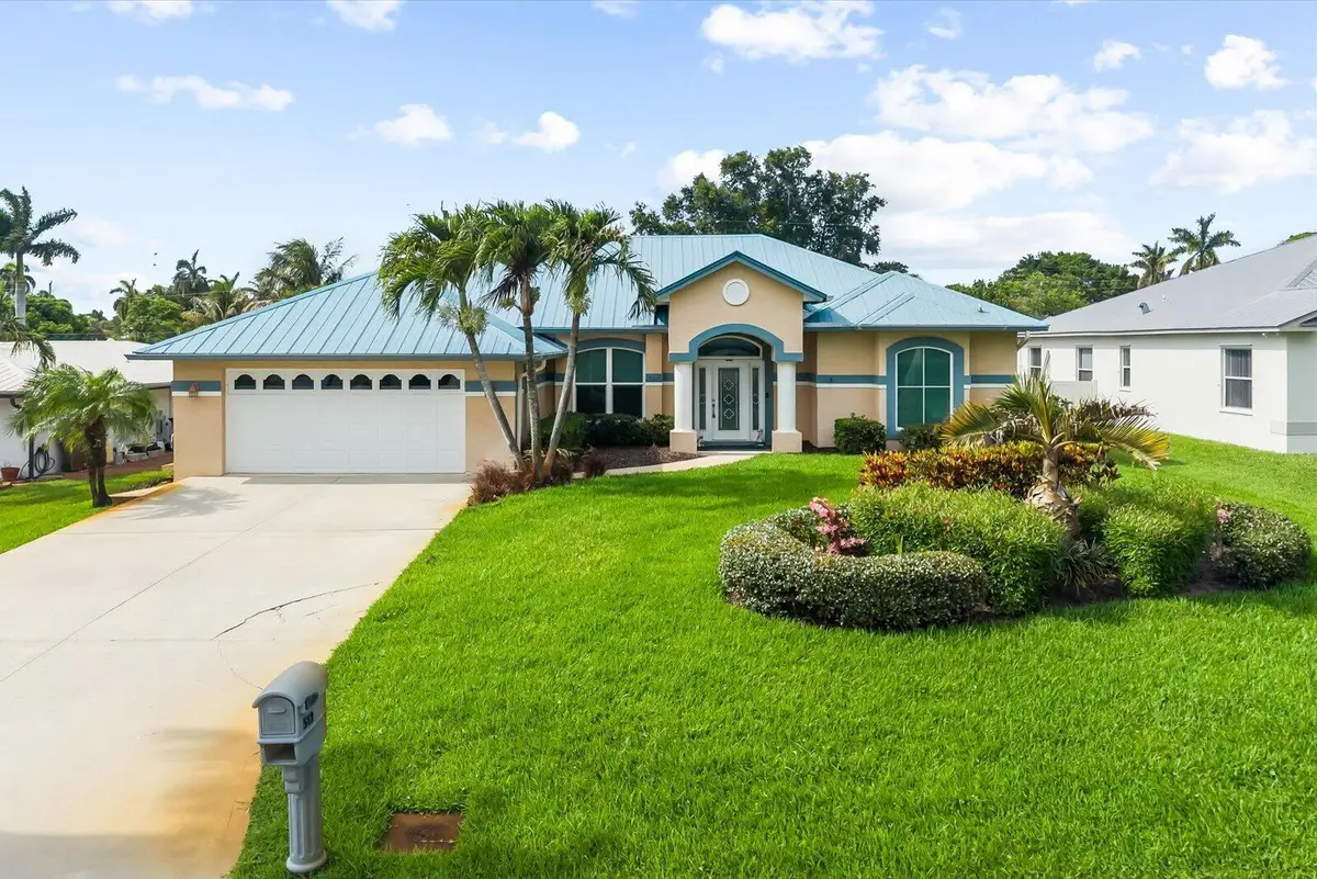 512 SW South Carolina Drive, Stuart, FL 34994 - #1