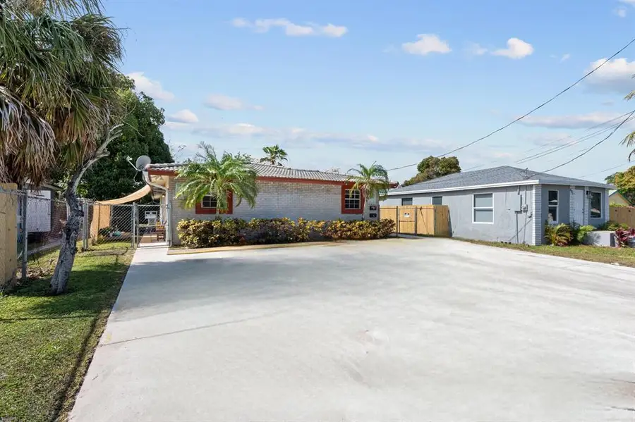 617 NW 15th Avenue, Pompano Beach, FL 33069 - #2