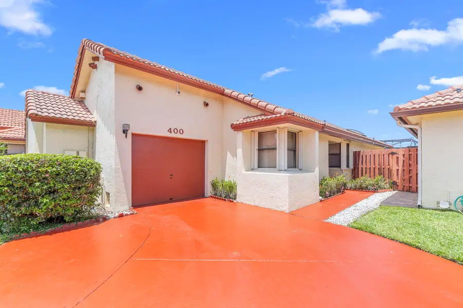 400 SW 113th Terrace, Pembroke Pines, FL 33025 - #2