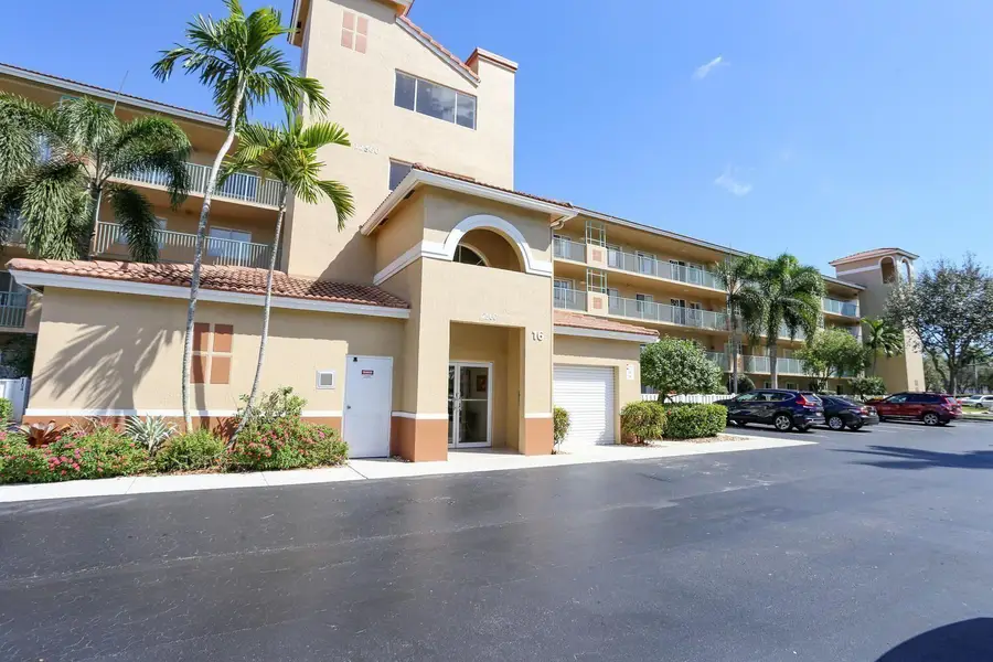 12560 Majesty Circle #104, Boynton Beach, FL 33437 - #2