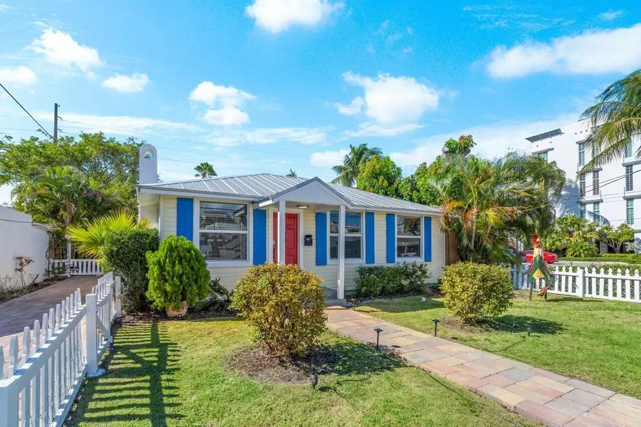 126 NE 4th Avenue, Delray Beach, FL 33483 - #2