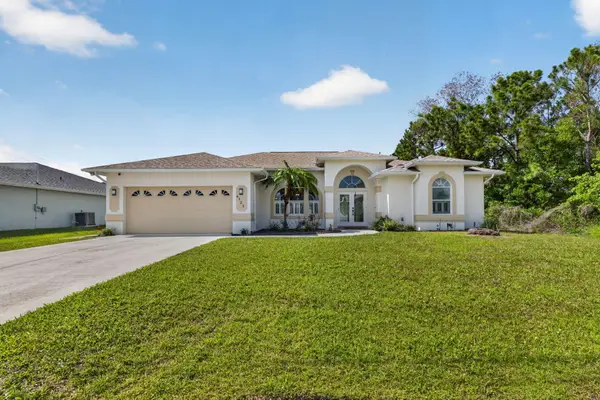 6122 NW Daroco Terrace, Port St Lucie, FL 34986