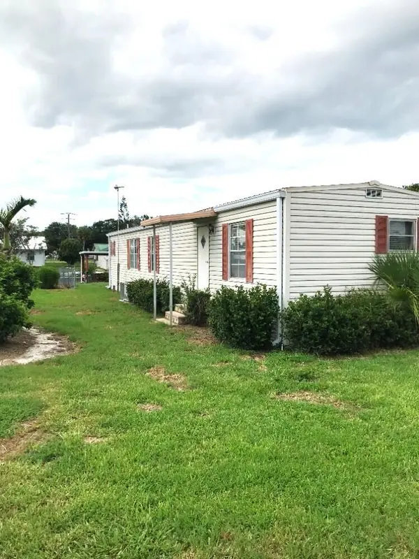 1040 24th Street, Okeechobee, FL 34974