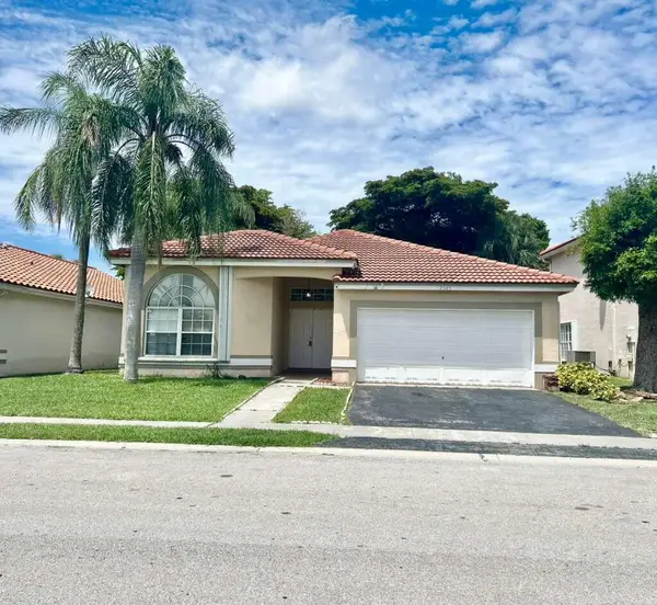 2585 NW 79th Avenue, Margate, FL 33063