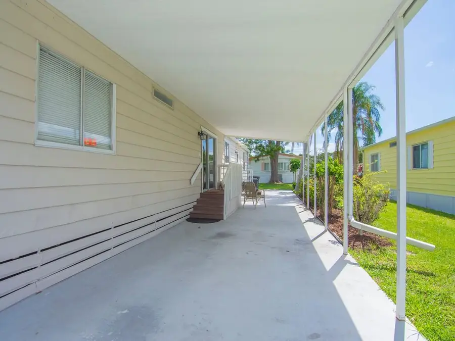 78 W Caribbean, Port Saint Lucie, FL 34952 - #3