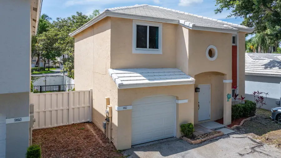 9812 NW 2nd Court, Plantation, FL 33324 - #3