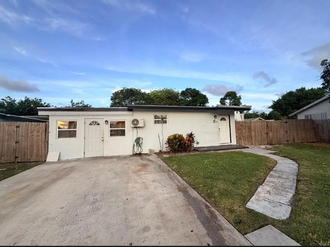 3016 E Palm Drive, Boynton Beach, FL 33435 - #1