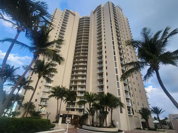 Address Withheld By Seller, Riviera Beach, FL 33404
