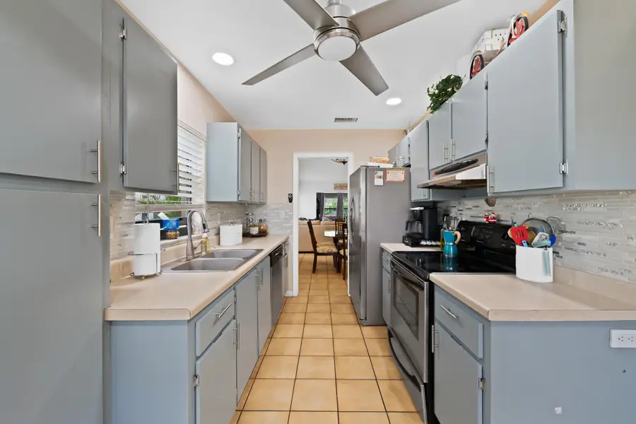 8108 NW 100th Way, Tamarac, FL 33321 - #3