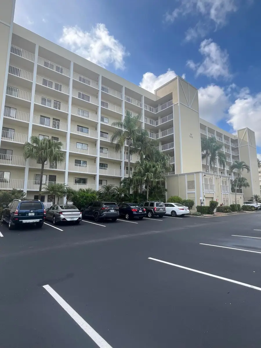 7310 Ashford Place #401, Delray Beach, FL 33446 - #3