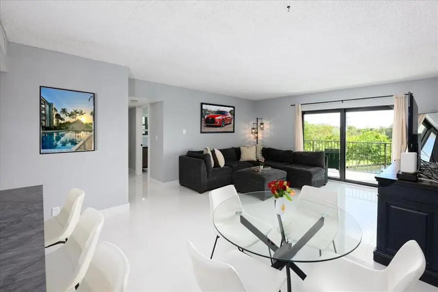 900 River Reach Drive #425, Fort Lauderdale, FL 33315 - #3