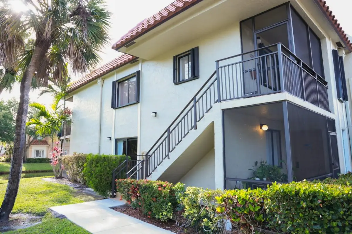 428 Lakeview Drive #201, Weston, FL 33326 - #1