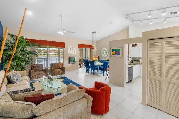 9829 Seacrest Circle #202, Boynton Beach, FL 33437