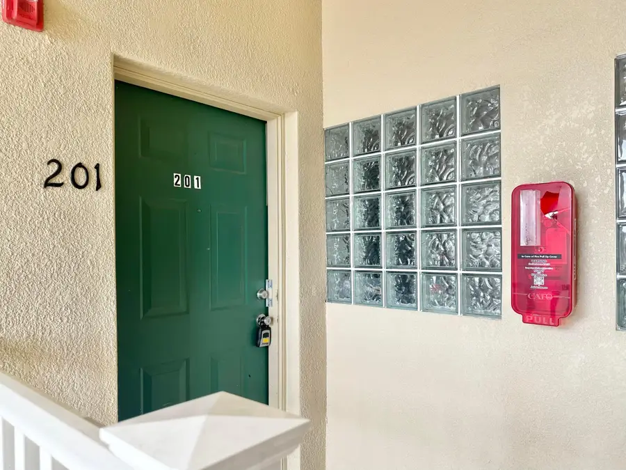9604 Seadale Court #201, Riverview, FL 33578 - #3