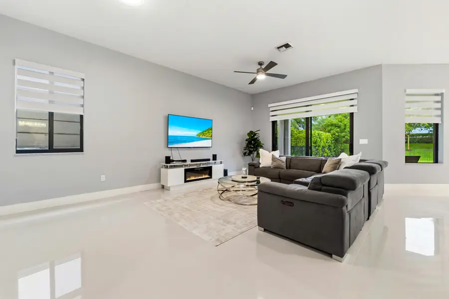 10555 Waves Way, Parkland, FL 33076 - #2