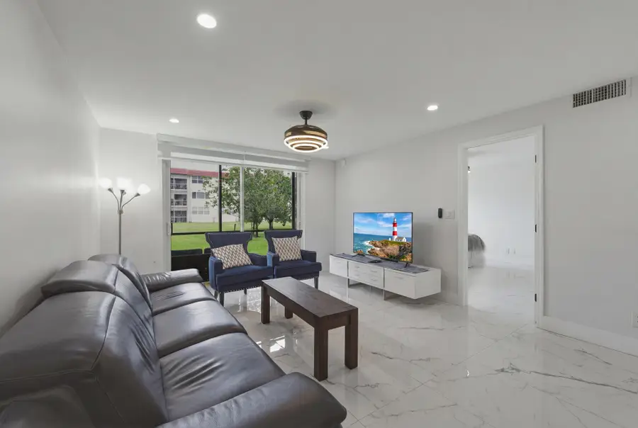 9523 N Hollybrook Lake Drive #103, Pembroke Pines, FL 33025 - #3