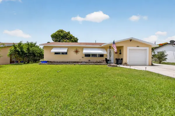 220 SW 10th Avenue, Boynton Beach, FL 33435