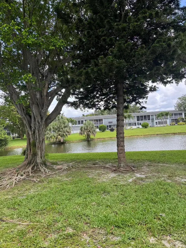 463 Tilford V #463, Deerfield Beach, FL 33442