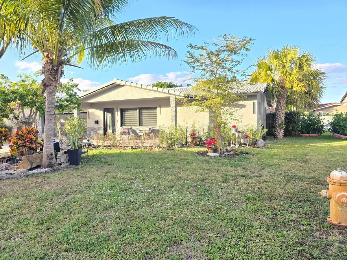 7811 NW 40th Court, Coral Springs, FL 33065 - #1