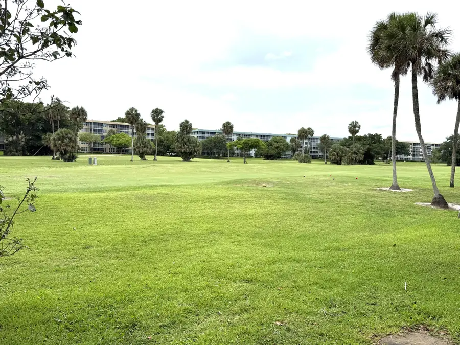 907 Cypress Terrace #201, Pompano Beach, FL 33069 - #3