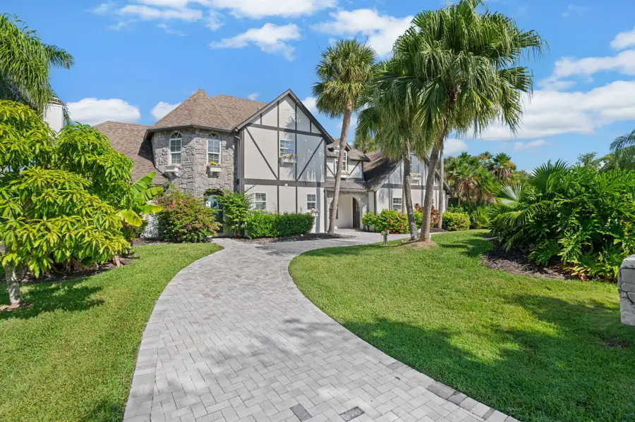 121 Queen Eugenia Court, Hutchinson Island, FL 34949 - #2