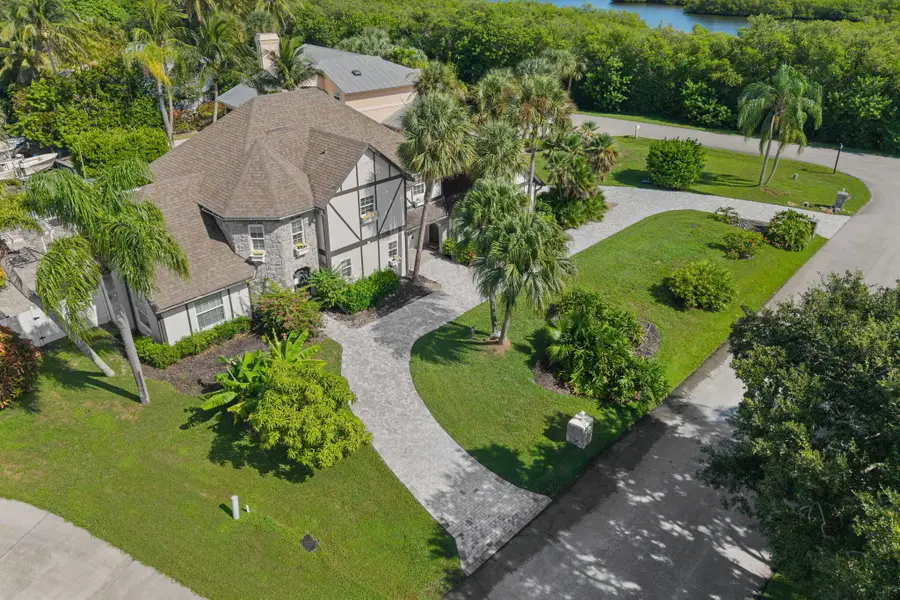 121 Queen Eugenia Court, Hutchinson Island, FL 34949 - #3