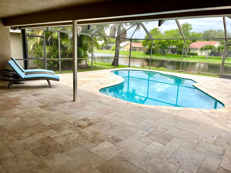 921 Lakewood Court, Weston, FL 33326 - #2