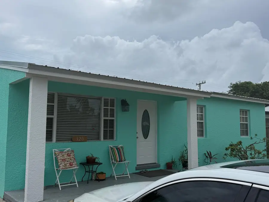 320 W 29th Street, Riviera Beach, FL 33404 - #3