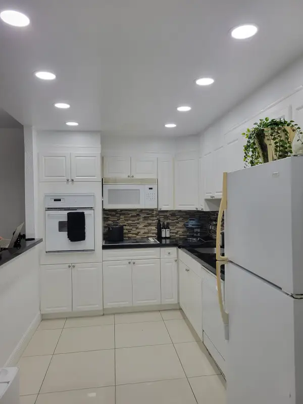 19370 Collins Avenue #623, Sunny Isles Beach, FL 33160