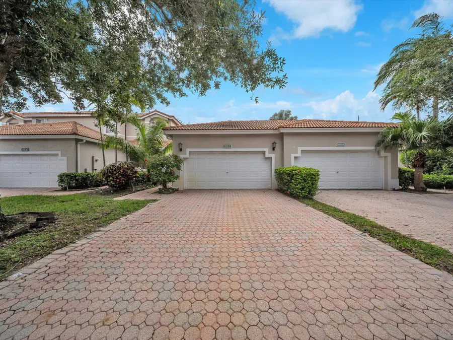 2851 E Aragon Boulevard #5, Sunrise, FL 33313 - #3