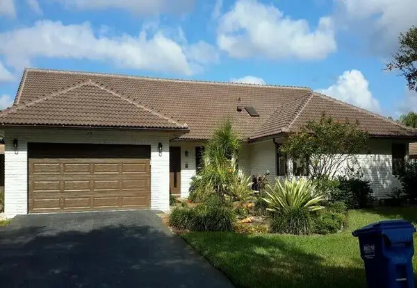 11299 NW 10th Manor, Coral Springs, FL 33071