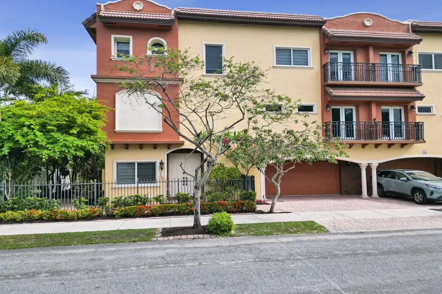 804 NE 7th Street, Fort Lauderdale, FL 33304 - #3
