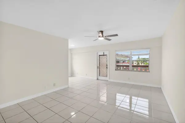374 Brighton #374, Boca Raton, FL 33434