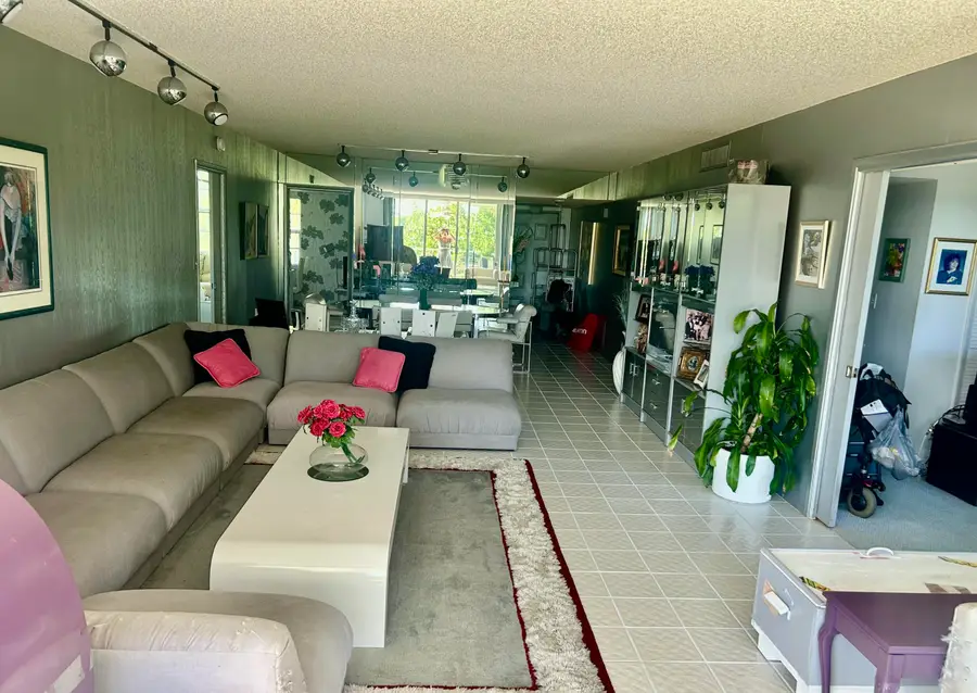 4020 W Palm Aire Drive #410, Pompano Beach, FL 33069 - #3