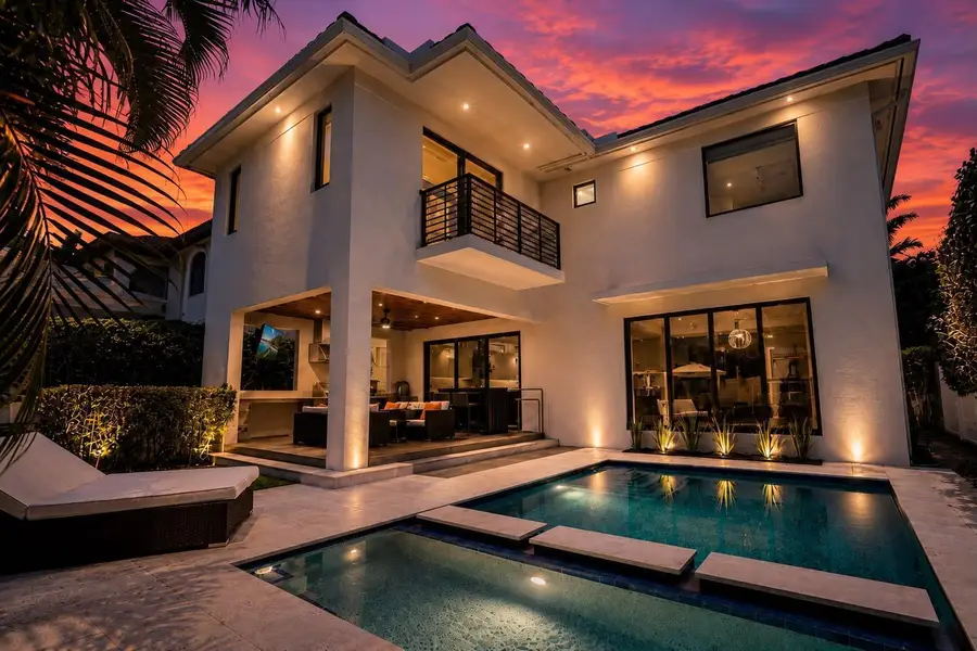 918 SE 8th Street, Fort Lauderdale, FL 33316 - #2