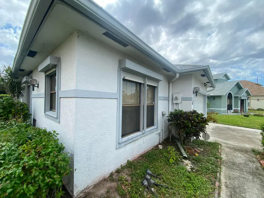 62 Willow Circle, Boynton Beach, FL 33436 - #3