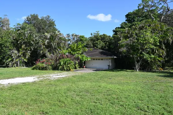 12914 Raymond Drive, Loxahatchee Groves, FL 33470
