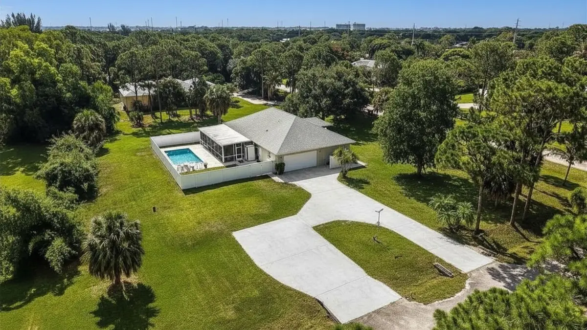6681 140th Lane N, Palm Beach Gardens, FL 33418 - #1